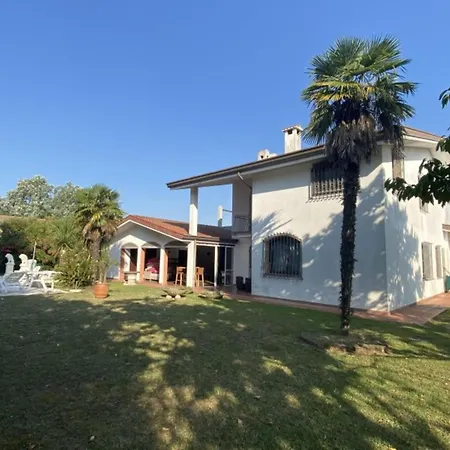 Private Multi-family With Pool And Garden *