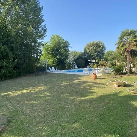 Villa Private Multi-family With Pool And Garden Bibione